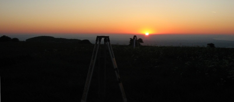 Aligning to sunrise: